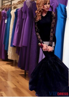 Sexy Lace Mermaid Evening Dress with Long Sleeves and Scoop Neckline
