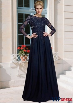 Elegant Chiffon Scoop Neck Mother of the Bride Dress with Applique and 3/4 Sleeves