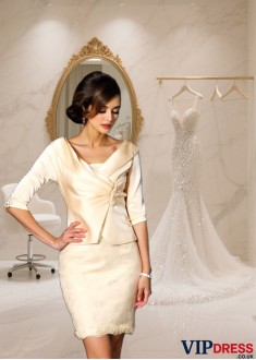 Delicate Strapless Satin Mother of the Bride Dress – Short Sleeveless Formal Gown