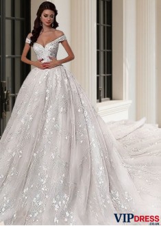 Lace Ball Gown Wedding Dress