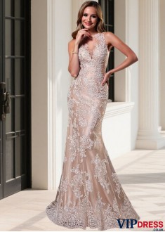 Sleeveless Jewel Neck Tulle Mermaid Beach Wedding Dress – Full Length Bridal Gown