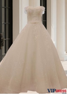 Off The Shoulder Short Sleeve Tulle Ball Gown Wedding Dress With Royal Train