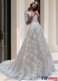 Elegant Tulle and Lace Beach Wedding Dress with Bateau Neck and Illusion Sleeves