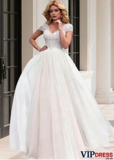 V-Neck Tulle Satin Sweep Train Bridal Dress for Beach Wedding