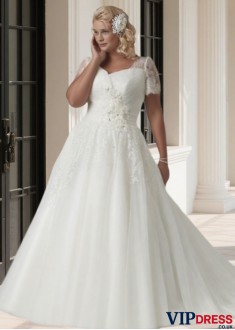 Plus Size Wedding Dress with Square Neckline and Short Sleeves – Bridal Gown