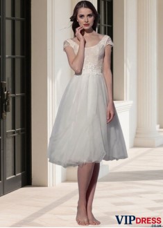 Short Wedding Dress with Scoop Neck – Knee Length Bridal Gown UK