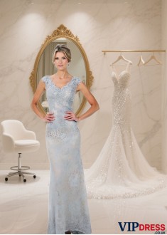 V Neck Lace Full Length Mother of the Bride Dress – Sheath Gown for Wedding