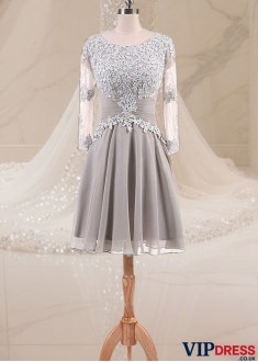 Elegant Short Gray Tulle Chiffon A-Line Mother of the Bride Dress with Scoop Neck