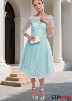 Tulle Bateau Neck Lace Bridesmaid Dress – Tea Length Party Gown
