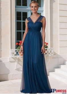 Elegant V-Neck Tulle A-Line Bridesmaid Dress Sleeveless Full Length Gown