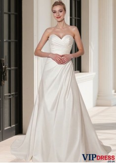 Elegant Organza Satin Sweetheart A-Line Wedding Dress with Chapel Train