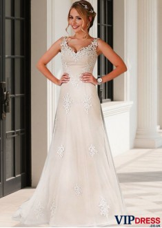 A Line Lace Wedding Dress