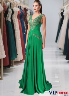 Green Floor-Length A-Line Prom Dress with Scoop Neck and Pleated Skirt