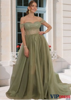 Elegant Off-the-Shoulder Tulle Prom Dress with Ruched Bodice – Sleeveless Court Train Gown